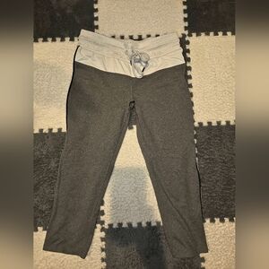 Fabletics Gray Leggings with Stretchy Fit